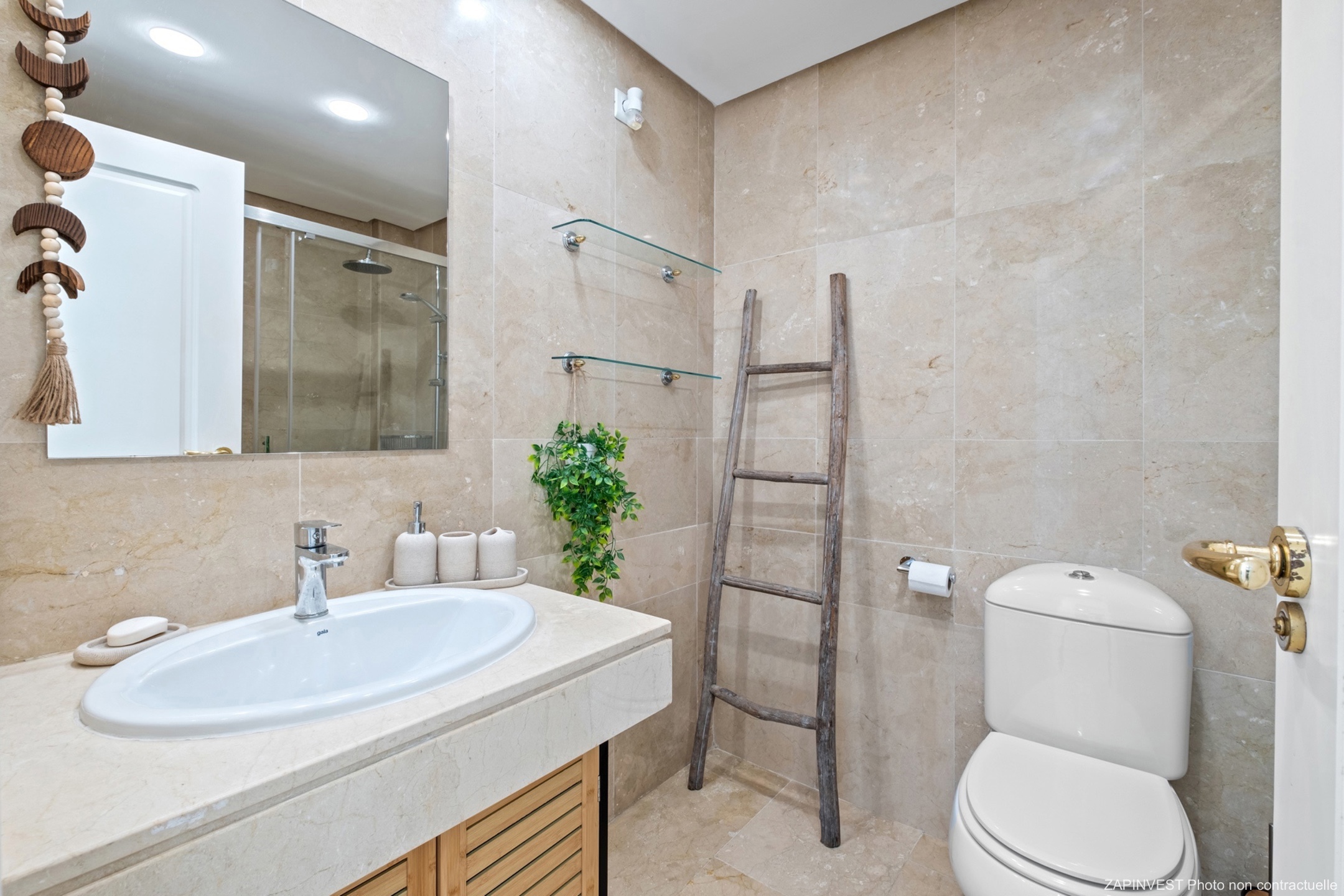 Rez-de-chaussée en bord de mer à La Duquesa, province Malaga, Espagne