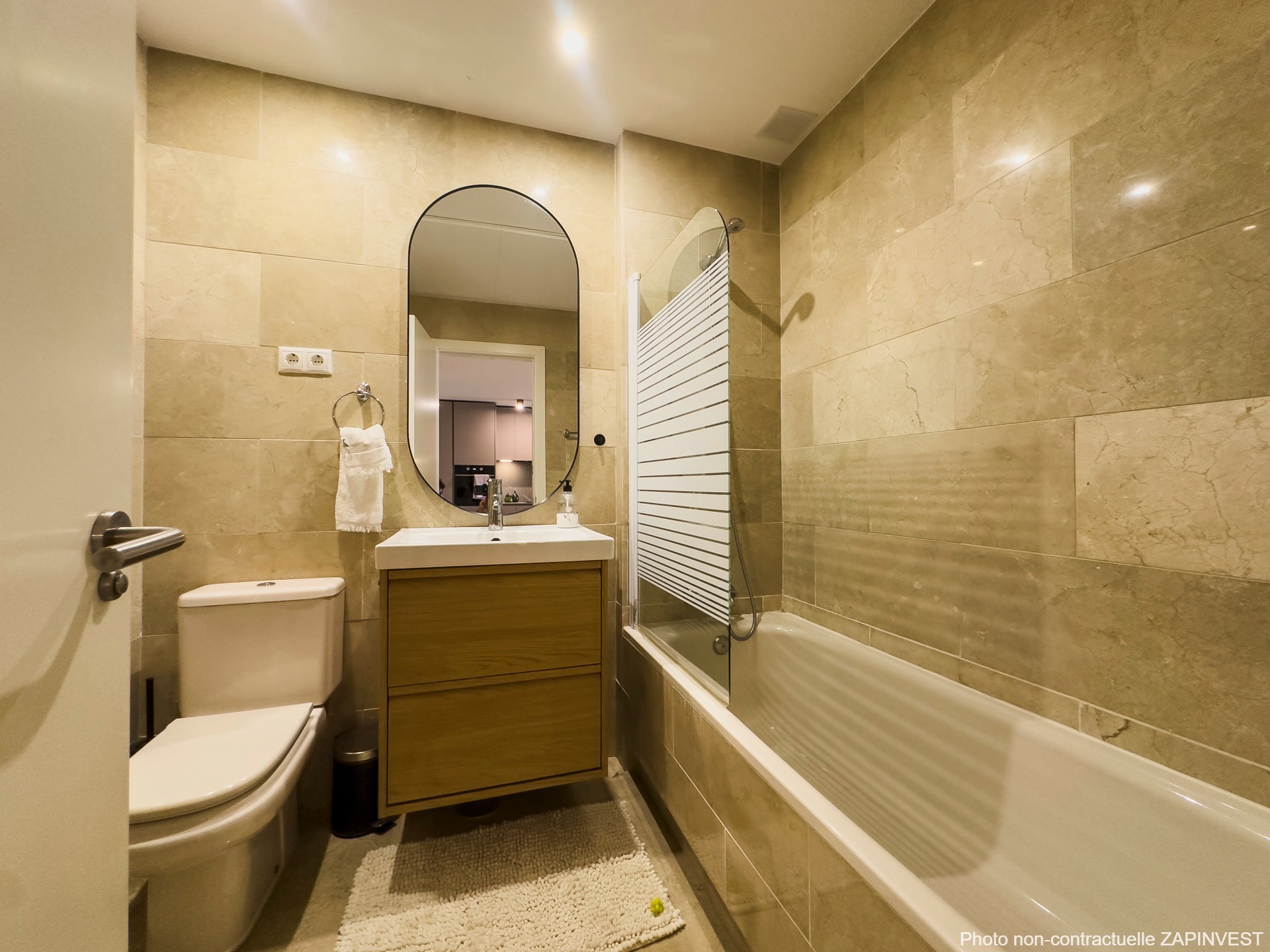 Rez-de-chaussée à Bahia de las Rocas, Manilva - Costa del Sol, Espagne