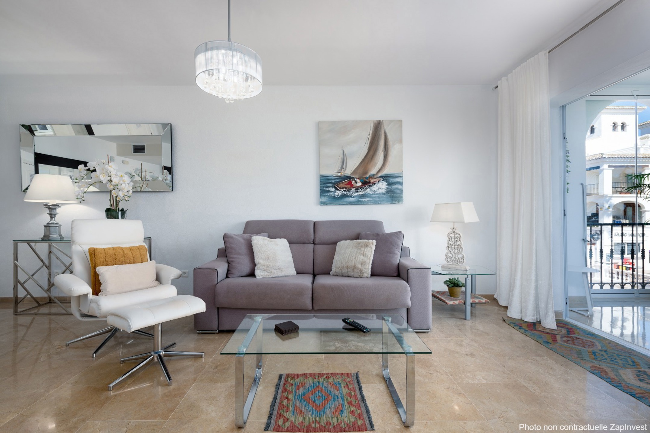 Magnifique appartement au Port de la Duquesa avec des vues splendides sur le port et la mer, Espagne