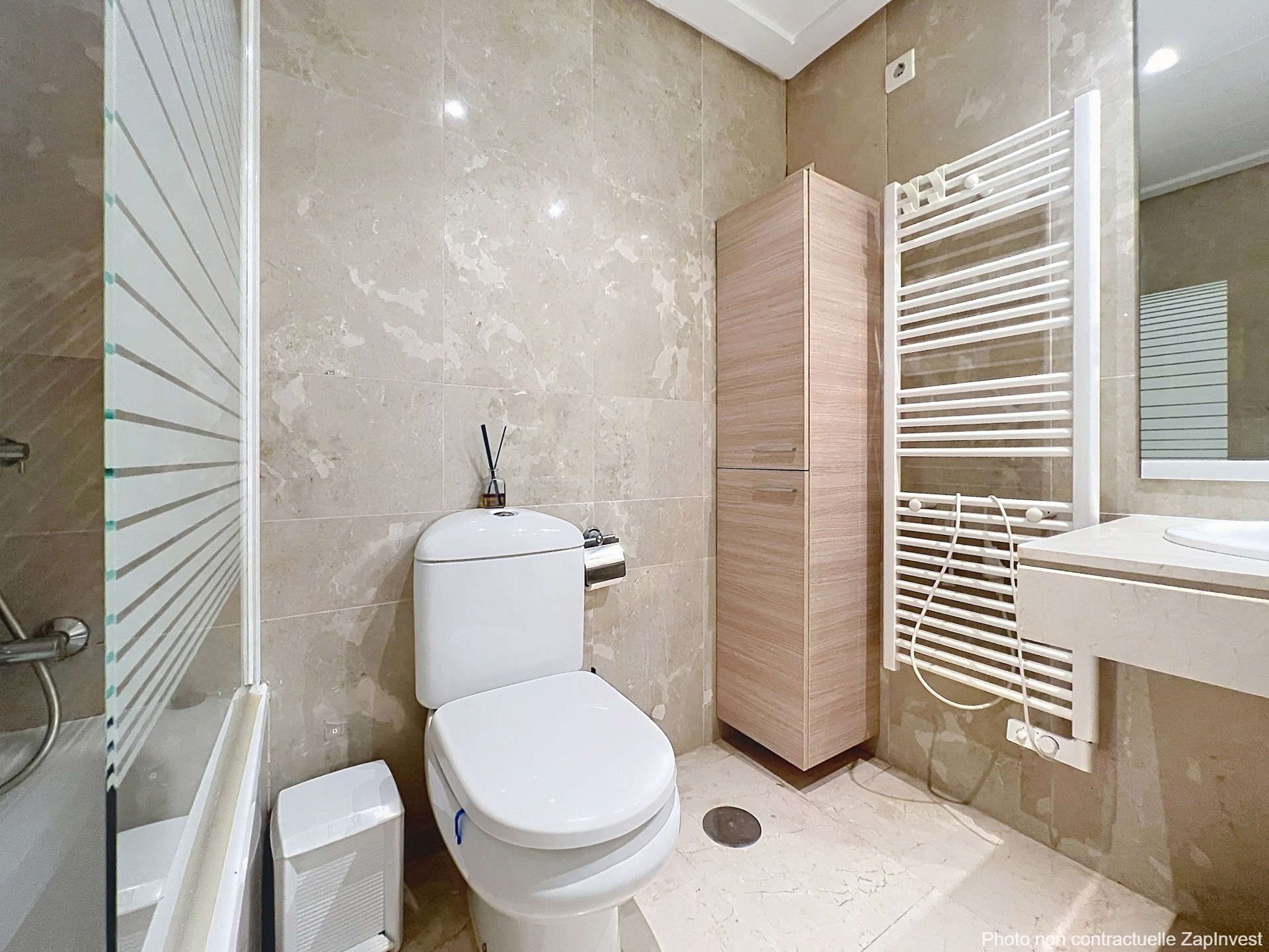 Magnifique appartement au Port de la Duquesa avec des vues splendides sur le port et la mer, Espagne