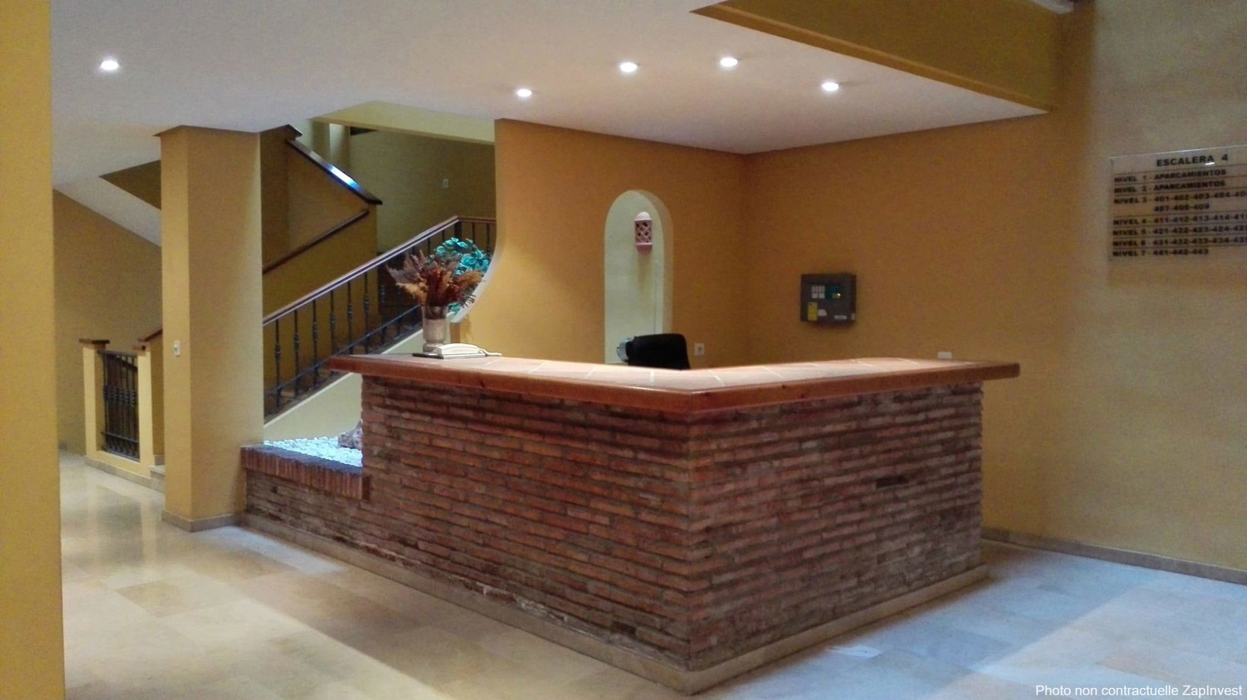 Magnifique appartement au Port de la Duquesa avec des vues splendides sur le port et la mer, Espagne